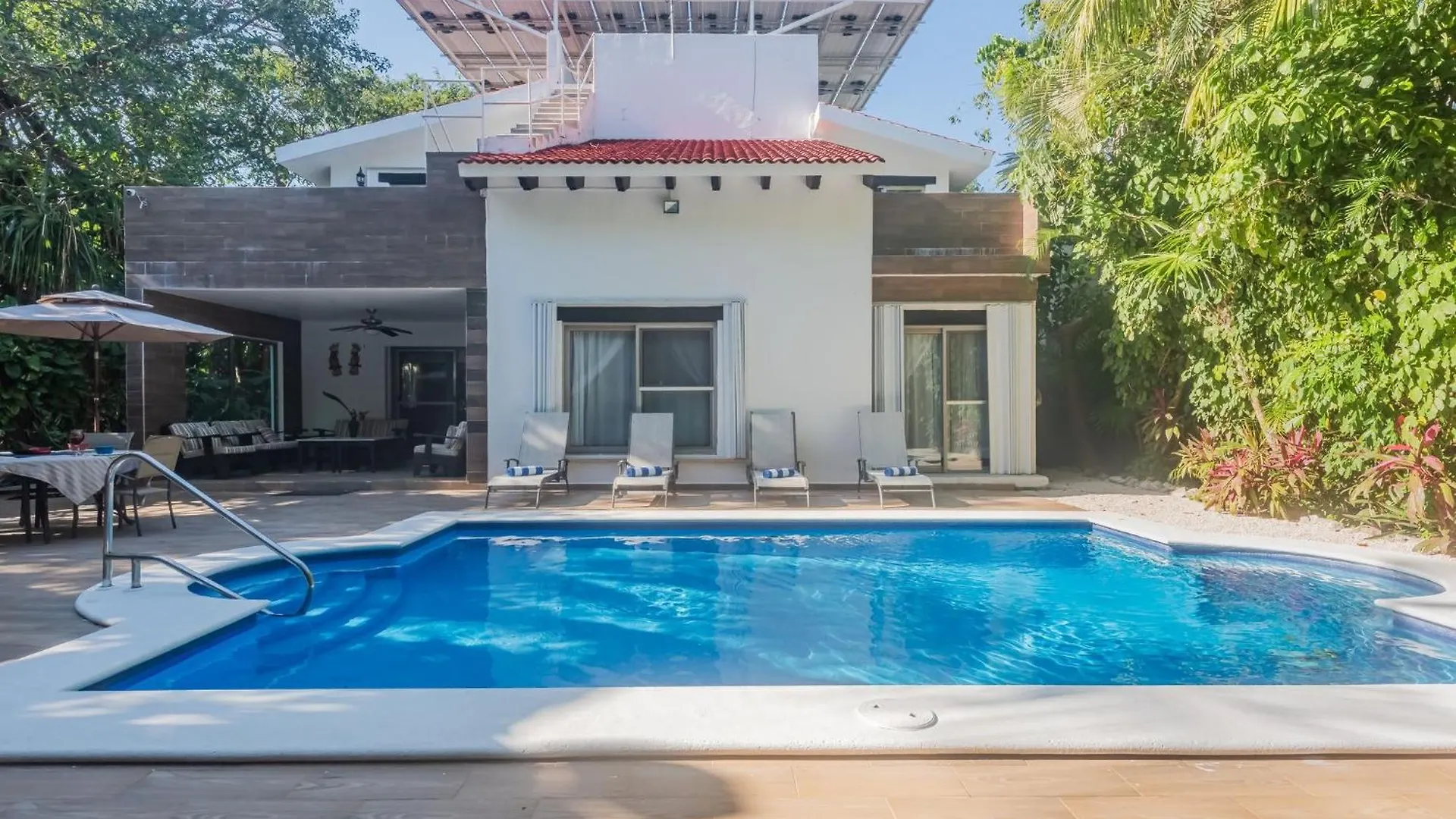 Villa Holiday, Weekly Monthly Discount Private Pool, Bbq, Family Friendly