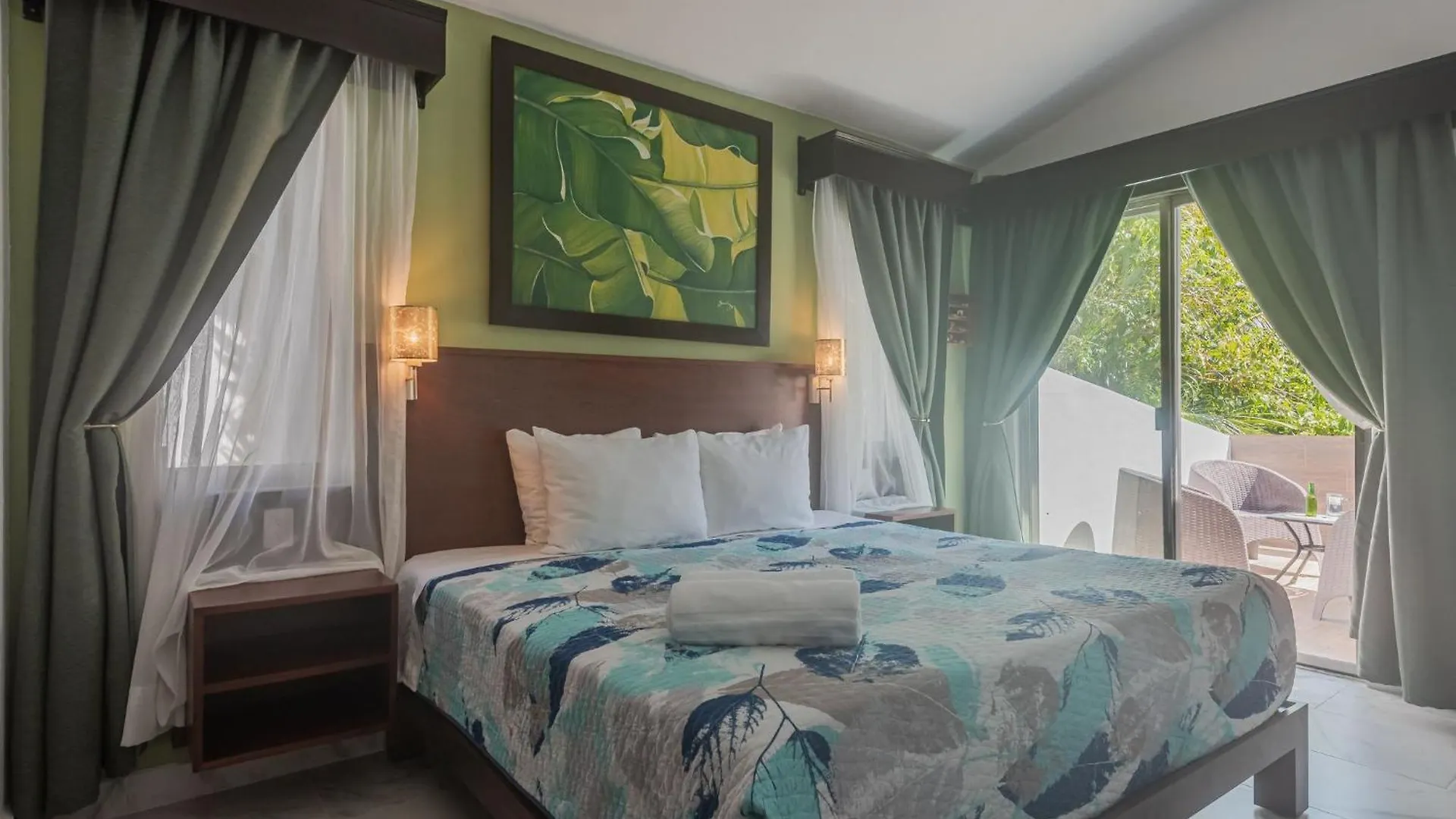 Villa Holiday, Weekly Monthly Discount Private Pool, Bbq, Family Friendly